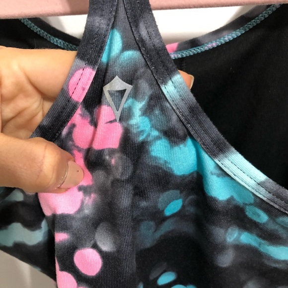 Ivivva Y tank w Built in bra - Picture 7 of 8